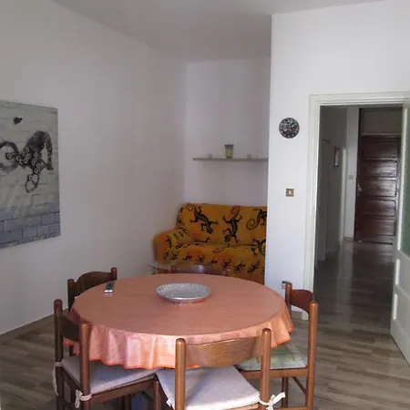 Gala Apartment
